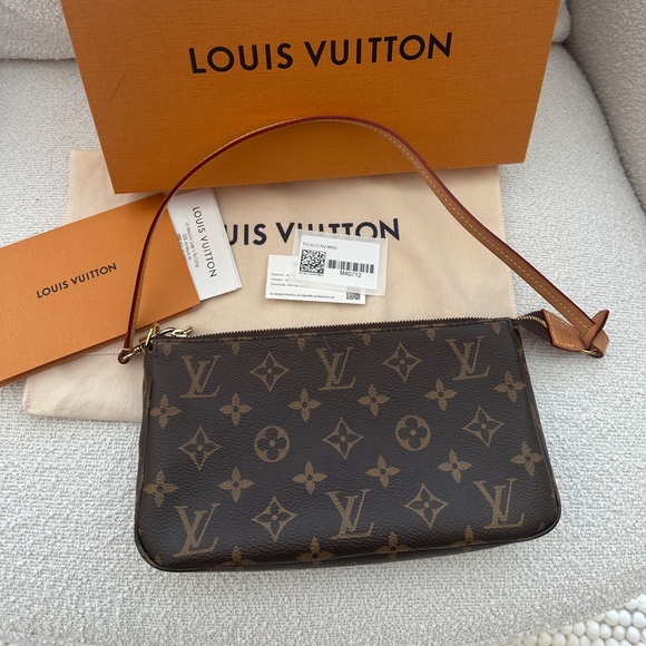 Louis Vuitton Monogram Pochette Accessories NM - Picture 1 of 14